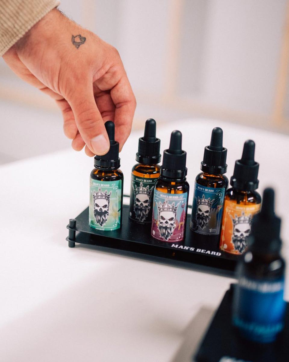 Jade Paris, coiffeuse coloriste professionnelle, à Saint-Jean-de-Monts (85) 2 jade paris coiffeuse mans beard saint jean de mont vendee 44